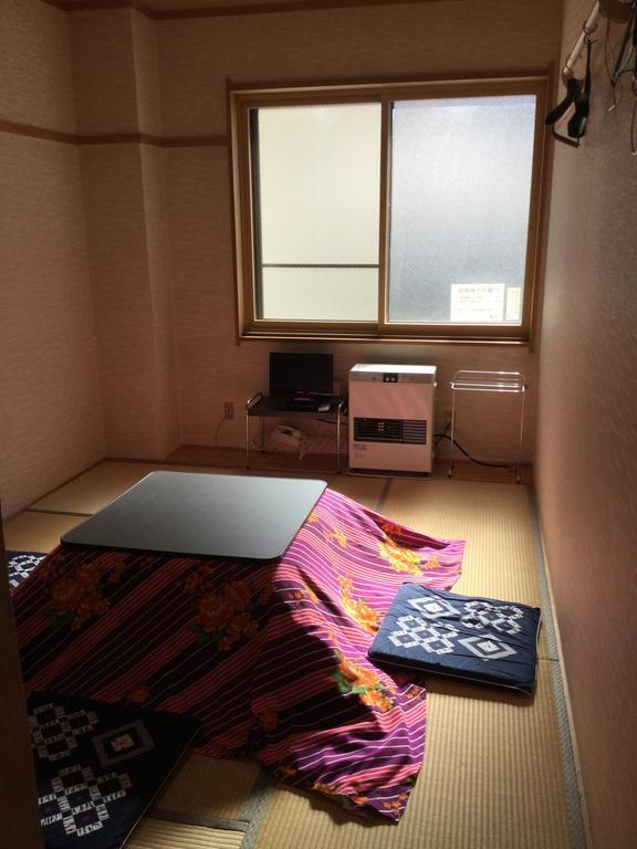 Onsen Minshuku Yutakaya Yuzawa (Niigata) Quarto foto
